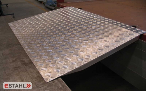 Dock boards made of aluminum, length 1000 mm, width 1250 mm