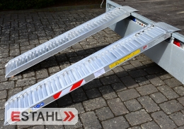 1 pair of heavy-duty ramps with edges